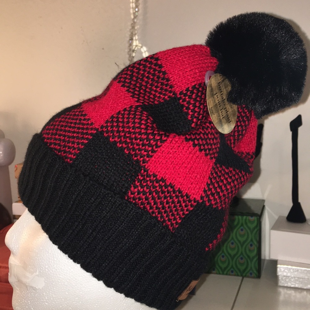 Checker  Pom Pom fur ball.Ultra warm